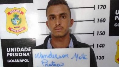 Photo of Chegou ao fim a caçada pelo criminoso Wanderson Mota Protácio, de 21 anos, suspeito de três homicídios em Goianápolis (GO). O rapaz se entregou a polícia na manhã deste sábado (4/12) em Gameleira de Goiás.