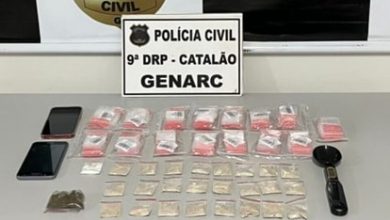 Photo of Mulher usa loja de roupas como fachada para traficar drogas em Catalão (GO)